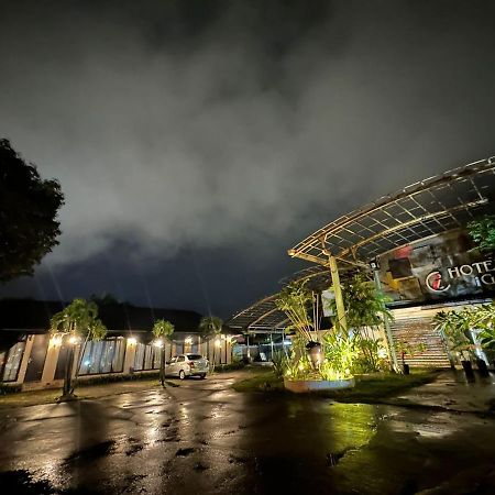 I Garden Hotel ايبوه المظهر الخارجي الصورة