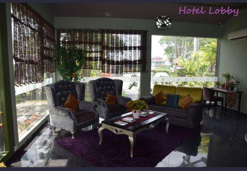I Garden Hotel ايبوه المظهر الخارجي الصورة