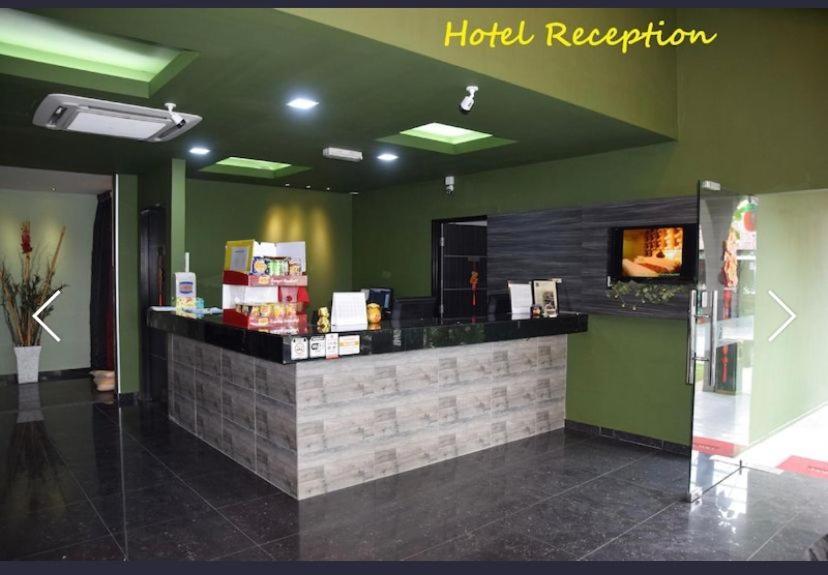 I Garden Hotel ايبوه المظهر الخارجي الصورة