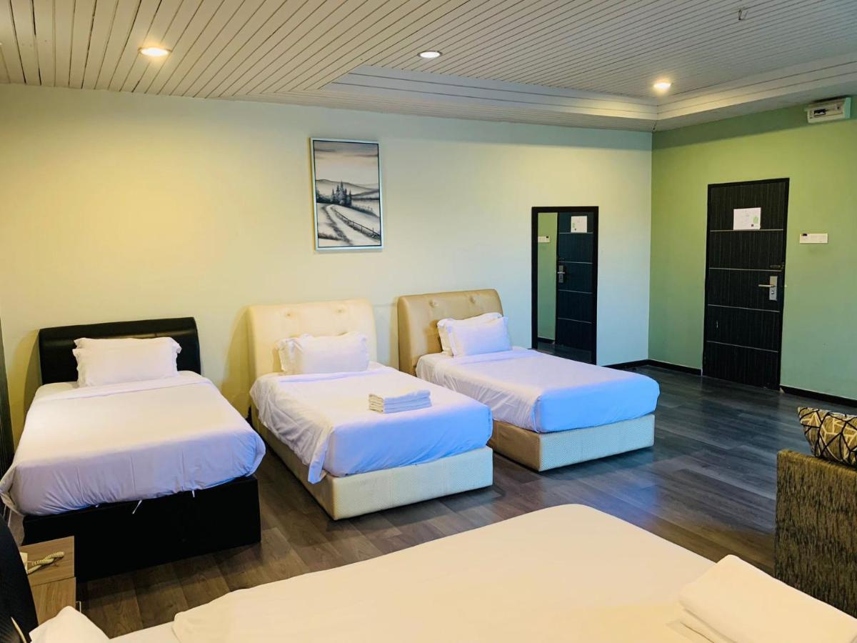 I Garden Hotel ايبوه المظهر الخارجي الصورة