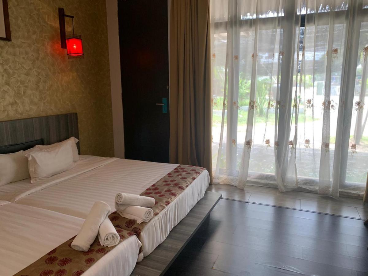 I Garden Hotel ايبوه المظهر الخارجي الصورة