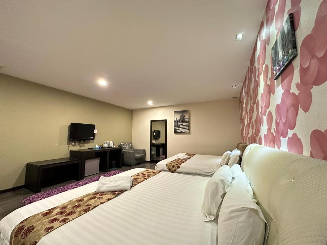 I Garden Hotel ايبوه المظهر الخارجي الصورة